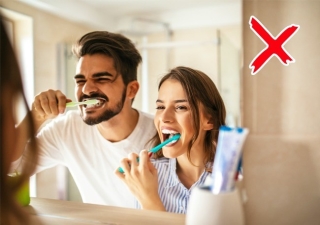 Dùng bàn chải thế này bảo sao bạn dễ bị mắc bệnh răng miệng