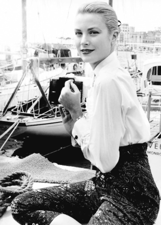 Grace Kelly là một trong nữ diễn viên xinh đẹp nhất Hollywood thế kỷ 20