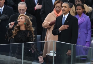 Beyoncé được nhận vinh dự hát quốc ca tại lễ nhậm chức lần thứ hai của tổng thống Obama vào năm 2013.