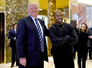 Kanye West gây chấn động thế giới khi tuyên bố ủng hộ tổng thống thứ 45 của Hoa Kỳ.