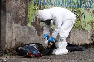 Hơn 1.600 người Ch?t vì Covid-19, thi thể nằm ngay trên đường phố Ecuador - 6