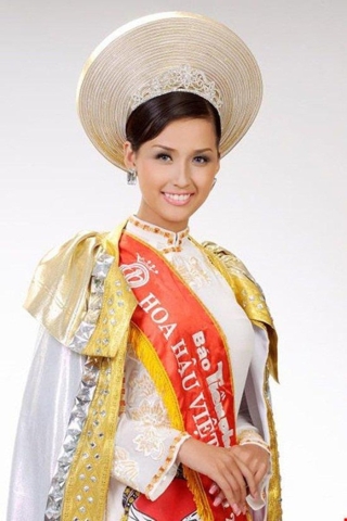Tại thời điểm đăng quang Hoa hậu Việt Nam 2006, Mai Phương Thúy cũng là người đẹp bị bàn tán về làn da xỉn màu và răng không đẹp. Nhưng cô gái đến từ Hà Nội đã lọt Top 17 Miss World 2006.
