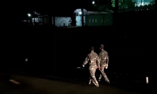 Hàng trăm chiến sỹ cùng chó nghiệp vụ xuyên đêm truy bắt tên sát nhân vượt ngục đang trốn trên đèo Hải Vân - Ảnh 4.