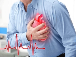 Cơn đau thắt ngực là dấu hiệu cảnh báo nhồi máu cơ tim.