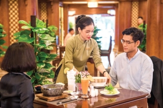 Ưu đãi dịch vụ 5 sao tại Rex Hotel Saigon ảnh 7
