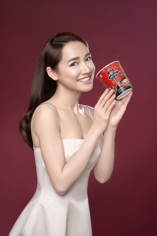 Nhã Phương chính thức là Đại sứ thương hiệu nước ngoài đầu tiên của nhãn hàng Nongshim - Ảnh 3.