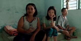 Ba mất sức lao động còn mẹ chạy chợ bán rau, Thanh Nga Bento chia sẻ nhận PR để phụ giúp kinh tế gia đình - Ảnh 2.