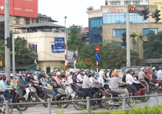 Chùm ảnh: Sáng nay, người Hà Nội đã thực sự được cảm nhận đặc sản tắc đường sau kỳ nghỉ dài ngày - Ảnh 17.