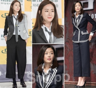 Các nhan sắc cực phẩm xứ Hàn như Choi Ji Woo, “mợ chảnh” Jun Ji Huyn diện loạt suit nam tính thắt cà – vạt trong các buổi sự kiện xuất hiện trước truyền thông khiến công chúng “ngây ngất”