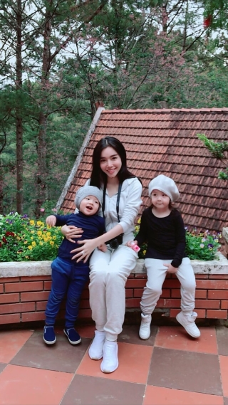 Elly Trần tiết lộ lý do vì sao lâu rồi không được gặp hai con của mình