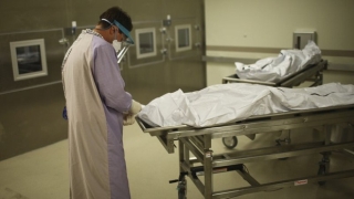 Nam y tá qua đời trong cô độc vì Covid-19, người thân đau đớn tìm thi thể suốt nhiều ngày giữa lệnh phong tỏa - Ảnh 2.