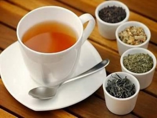 Sử dụng một số vị Thu*c nam sắc uống thay trà hằng ngày.