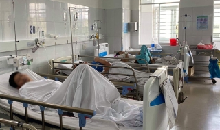 NÓNG: 135 người ở Đà Nẵng nhập viện nghi do ngộ độc thực phẩm - Ảnh 1.