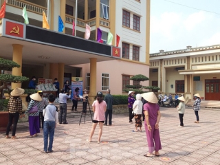 Cây ATM gạo đến với người nghèo và công nhân ở Bắc Ninh - Ảnh 5.