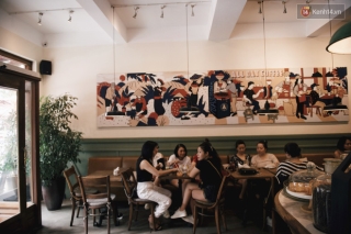 Một Hà Nội đông đúc nhưng vẫn cực chill trong ngày đầu nghỉ lễ: người người rủ nhau ra phố, các quán cafe kín khách ngồi vỉa hè - Ảnh 9.