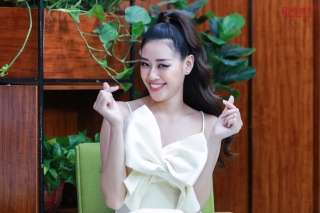 Giải trí - Những khoảnh khắc đáng yêu của Hoa hậu Hoàn vũ Việt Nam 2019 Nguyễn Trần Khánh Vân tại Talkshow do Người Đưa Tin Pháp luật tổ chức (Hình 13).