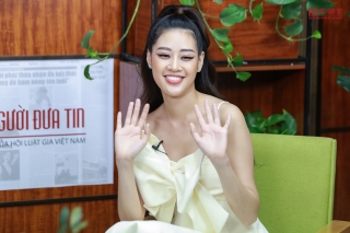 Giải trí - Những khoảnh khắc đáng yêu của Hoa hậu Hoàn vũ Việt Nam 2019 Nguyễn Trần Khánh Vân tại Talkshow do Người Đưa Tin Pháp luật tổ chức (Hình 3).