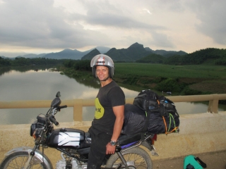 12 trải nghiệm du lịch tại Việt Nam hấp dẫn các blogger nước ngoài: Từ leo núi ở Sa Pa, học nấu ăn ở Hội An đến đi xe máy xuyên Việt đều thật xịn sò - Ảnh 15.
