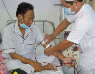 Người Sài Gòn ngại đến trạm y tế vì phải hẹn bác sĩ - ảnh 1