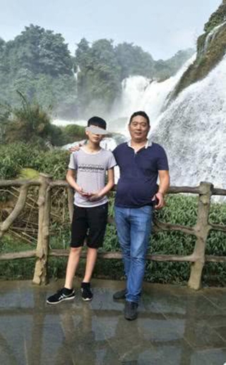 Trung Quốc: 2 học sinh đột tử sau khi đeo khẩu trang chạy trong giờ thể dục - Ảnh 2
