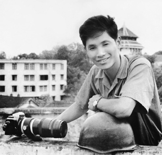Phóng viên ảnh chiến trường Chu Chí Thành: “Với báo chí, sự thật quan trọng nhất” - Ảnh 2.