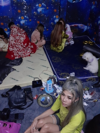 Cô gái 26 tuổi tổ chức tiệc sinh nhật bằng ma tuý cùng nhóm bạn dân chơi ở Sài Gòn - Ảnh 1.