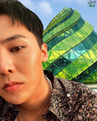 Thương G-Dragon lâu không được đi du lịch, fan hết lòng ghép ảnh anh đi khắp Việt Nam - Ảnh 11.