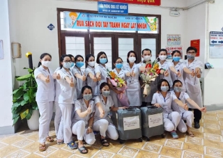 Nữ bác sỹ hoãn cưới 2 lần, xung phong vào tâm dịch: Chừng nào hết dịch sẽ về lo hạnh phúc riêng - Ảnh 2.