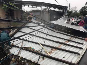 Ảnh: Thiệt hại ban đầu do bão số 13 ở Thừa Thiên - Huế - Ảnh 6.
