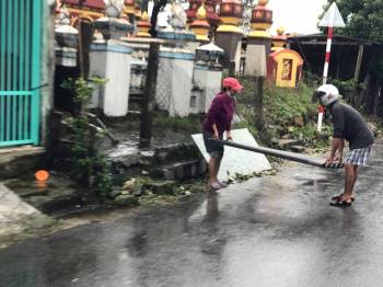 Ảnh: Thiệt hại ban đầu do bão số 13 ở Thừa Thiên - Huế - Ảnh 8.