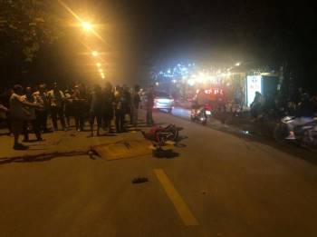 Hà Nội: Va chạm giữa 2 xe máy khiến 4 người thương vong - Ảnh 1.