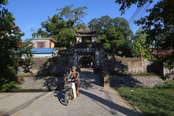 Khám phá vẻ đẹp của cổng làng đồ sộ trải qua 5 thế kỷ tại ngoại ô Hà Nội - 14