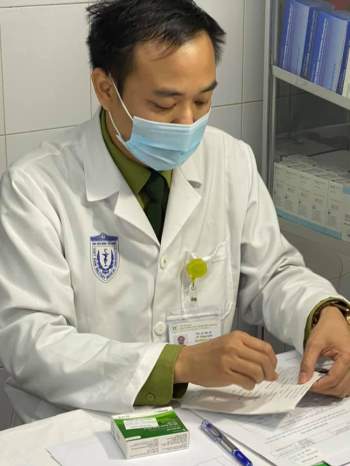 Những ca tiêm thử nghiệm vắc xin Nanocovax đầu tiên tại Việt Nam - Ảnh 1.