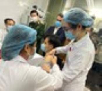 Sáng nay thêm 17 người tiêm thử nghiệm vắc-xin ngừa COVID-19 'made in Việt Nam'