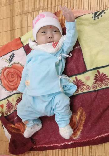  Hành trình sống kỳ diệu của “bé Ốc” cân nặng nhỏ nhất hiện tại Việt Nam ở chỉ 480g - Ảnh 2.