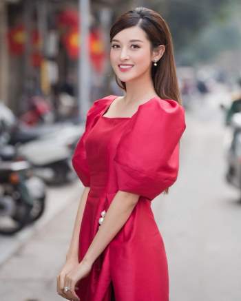 1001 sắc thái áo dài của mỹ nhân Việt ngày cận Tết, từ cách tân mới mẻ đến truyền thống quen thuộc đều có đủ - Ảnh 4.