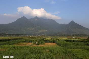 Núi thiêng gần Hà Nội đẹp mê mải nhìn từ muôn phương tám hướng - 15