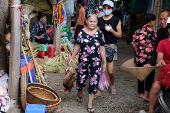 Một ngày ở phiên chợ cổ độc nhất vô nhị giữa Hà Nội - 16