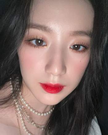 Loạt makeup look “đỉnh của chóp” từ idol Kpop, nhìn xịn sò là vậy nhưng học theo cũng đâu có khó mấy - Ảnh 9.