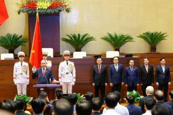 Chủ tịch nước Nguyễn Xuân Phúc tuyên thệ nhậm chức - Ảnh 2.