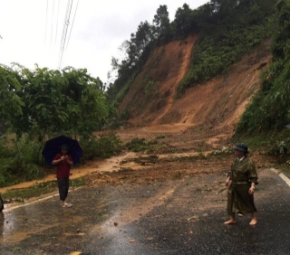 Mưa lớn nước ngập ngang người, thành phố Hà Giang 'thất thủ' - ảnh 6