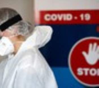 Các nhà chức trách Pháp xác nhận trường hợp đầu tiên của nước này nhiễm biến thể coronavirus mới đã thúc đẩy các biện pháp phong tỏa nghiêm ngặt từ Anh và hạn chế đi lại toàn cầu. Ảnh: AP