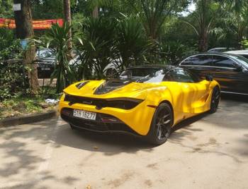 Siêu xe mui trần McLaren 720S Spider gắn biển số giả: CSGT phạt 13,9 triệu - ảnh 1