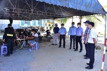 Chốt kiểm soát y tế tại huyện Phú Lộc, tỉnh Thừa Thiên Huế.