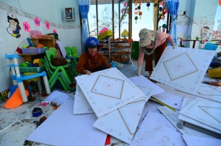 Tan hoang những ngôi trường ở tâm bão Quảng Ngãi - Ảnh 4.