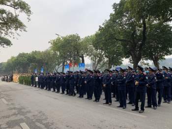 TTGT Hà Nội ra quân đợt cao điểm bảo đảm trật tự, an toàn giao thông Tết Nguyên Đán 2021 - Ảnh 1.