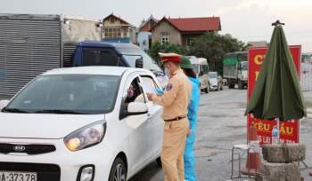 Bắc Ninh tạm dừng hoạt động vận tải hành khách bằng xe buýt và xe khách, nghiêm cấm việc dừng, đón trả khách - Ảnh 1.