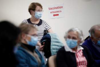 EU, Pháp, Đức lên tiếng ủng hộ Ý chặn xuất khẩu vắc xin đến Úc - Ảnh 1.