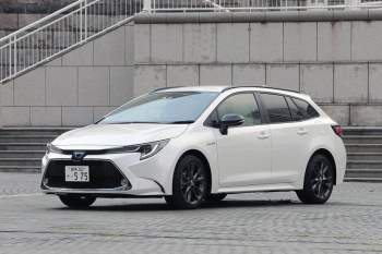 3. Toyota Corolla (doanh số: 7.976 chiếc).