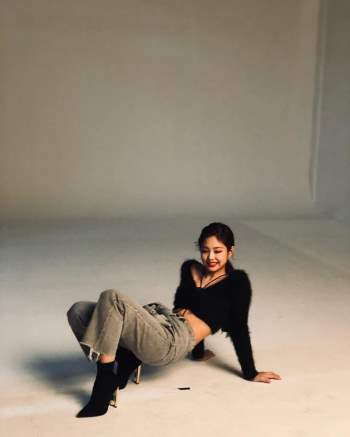 Choáng với kỹ năng tạo dáng của Jennie: High-fashion hết nấc, ảnh chụp vội mà đỉnh chẳng khác hình tạp chí - Ảnh 10.
